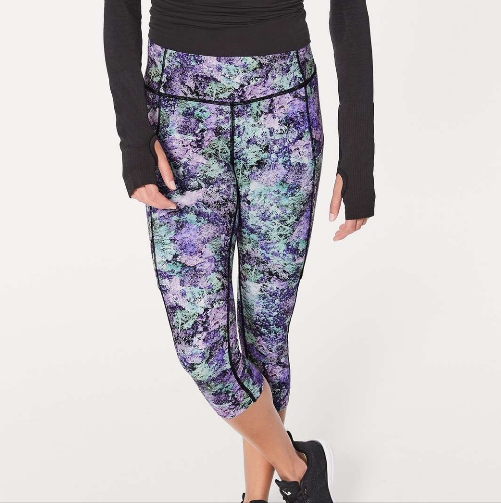 EUC Lululemon Fast & Free Crop II Nulux 19"Vivid Vision Multi Black